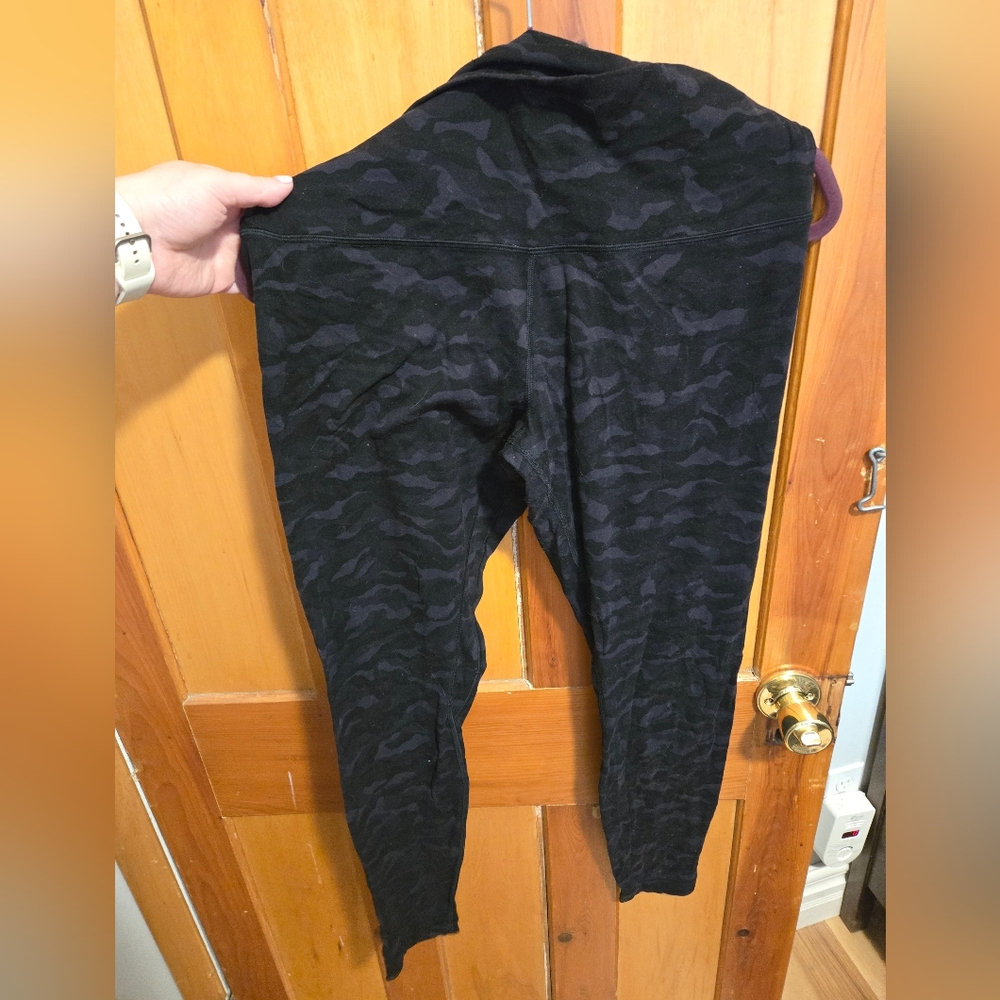 Lululemon Align camo leggings sz 12